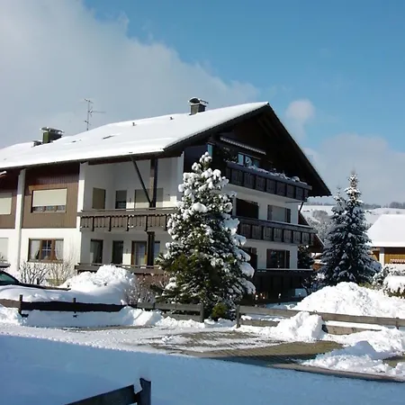 아파트 Haus Gruentensee 베르타크